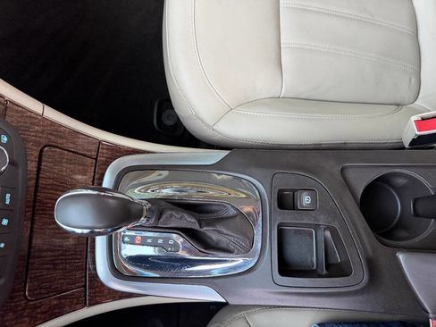 Used 2012 Buick Regal Leather image 31