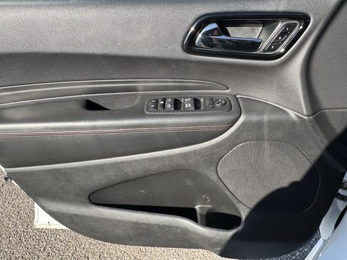 Used 2024 Dodge Durango GT image 9