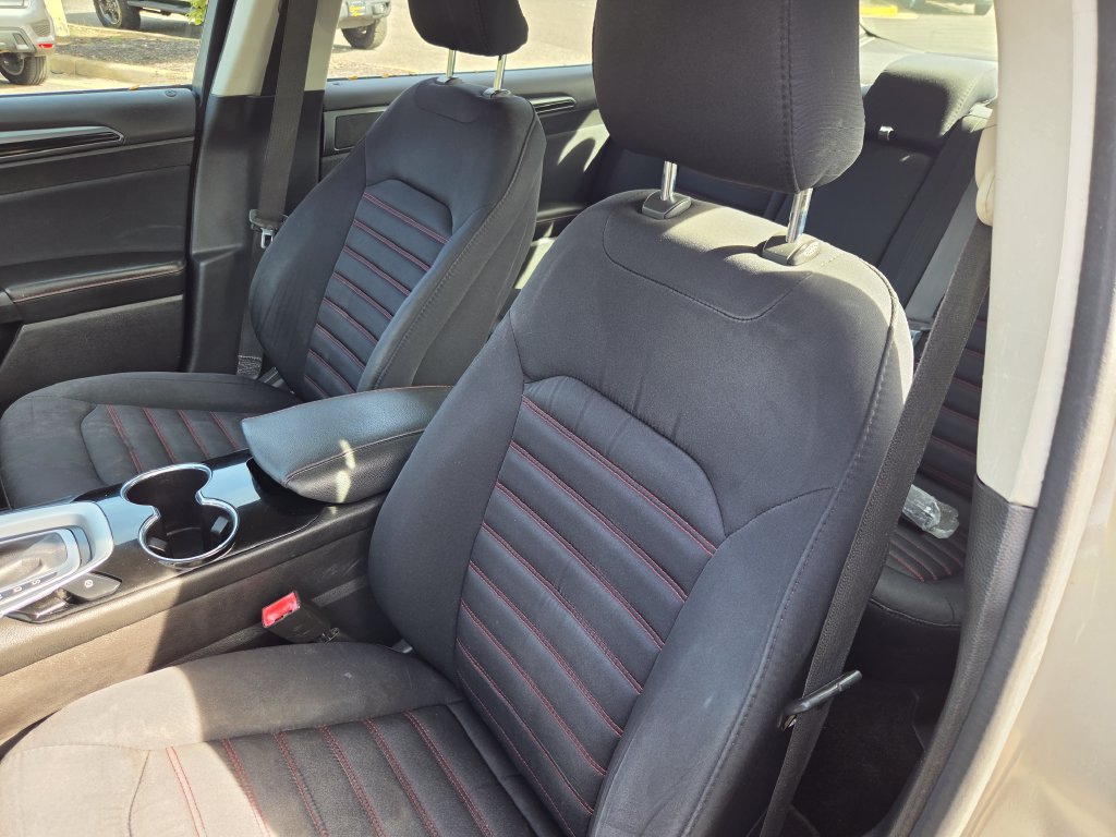 Used 2015 Ford Fusion SE w/ Equipment Group 201A AWD/4WD image 11