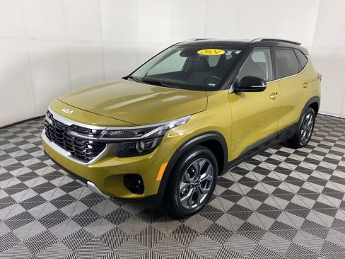 Used 2024 Kia Seltos S FWD image 11