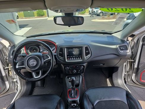 Used 2020 Jeep Compass Trailhawk image 14