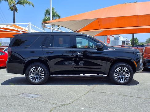 Used 2025 Chevrolet Tahoe Z71 AWD/4WD image 3