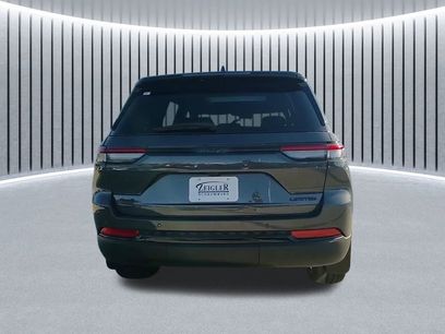 New 2025 Jeep Grand Cherokee Limited w/ Black Appearance Package