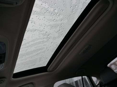 Used 2023 Subaru Crosstrek 2.5i Limited w/ Popular Package #3 image 32