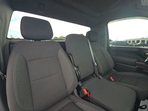 Used 2024 Chevrolet Silverado 3500 LT image 17