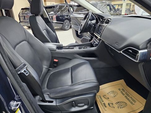 Used 2018 Jaguar F-PACE Premium AWD/4WD image 22