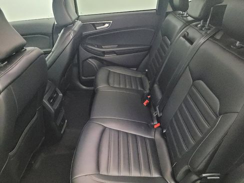 Used 2024 Ford Edge SEL image 18