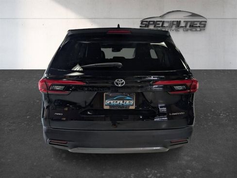 Used 2024 Toyota Grand Highlander AWD image 9