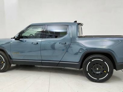Used 2025 Rivian R1T Premium