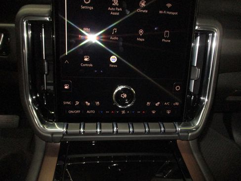 New 2026 GMC Yukon Denali AWD/4WD image 30