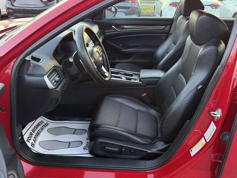 Used 2018 Honda Accord Sport image 8