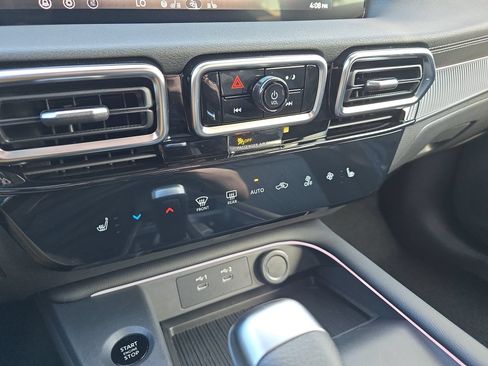 New 2026 Nissan Sentra SV w/ SV Convenience Package FWD image 23