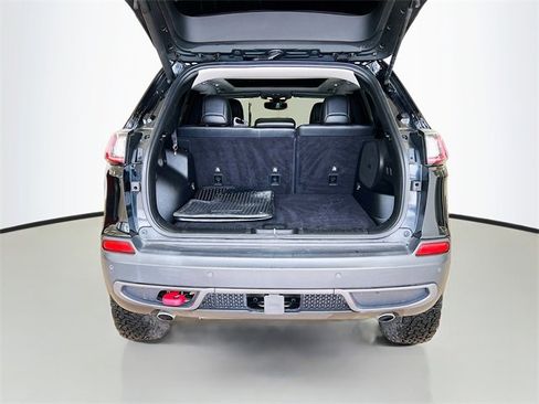Used 2021 Jeep Cherokee Trailhawk w/ Sun, Sound & Nav Group image 30