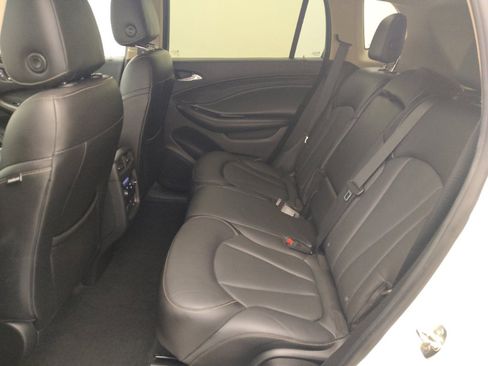 Used 2018 Buick Envision Essence image 18