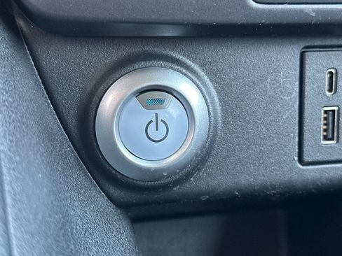 Certified 2025 Nissan Leaf S FWD image 25