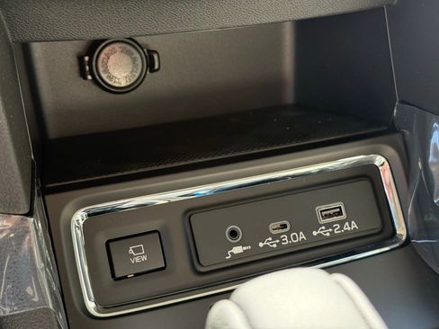 New 2026 Subaru Ascent Limited AWD/4WD image 17