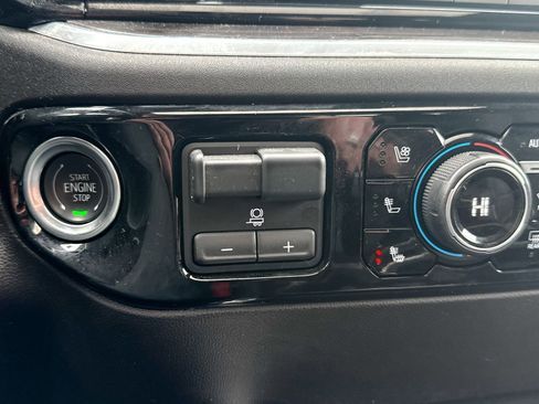 Certified 2025 Chevrolet Silverado 2500 LTZ w/ Trail Boss Package image 33