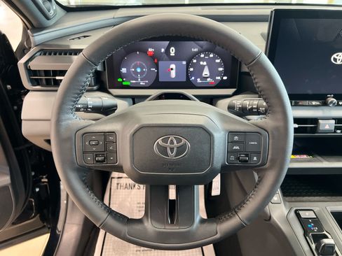 New 2026 Toyota RAV4 XSE w/ Panoramic Sun Roof Package AWD/4WD image 17