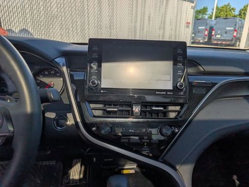 Used 2023 Toyota Camry XSE w/ Cold Weather Package FWD image 4