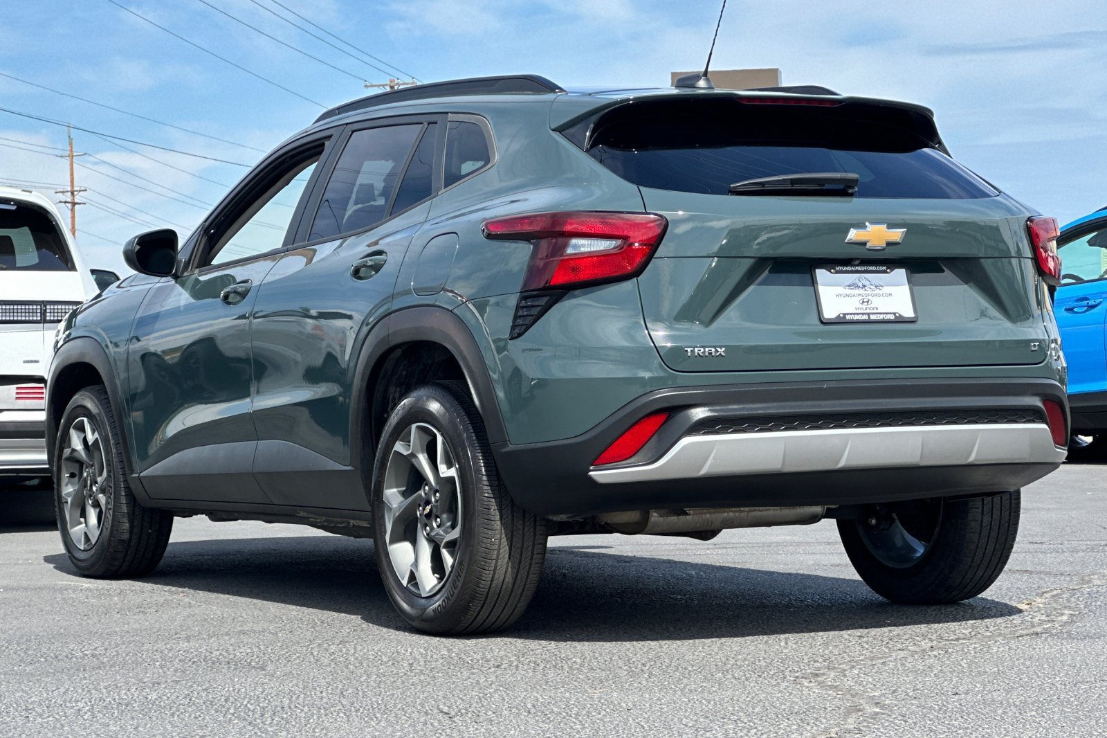 Used 2025 Chevrolet Trax LT FWD image 6