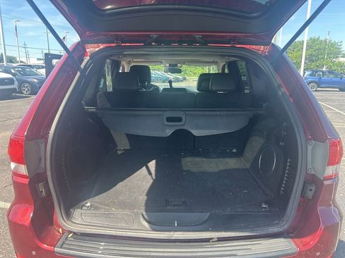 Used 2012 Jeep Grand Cherokee Laredo AWD/4WD image 12