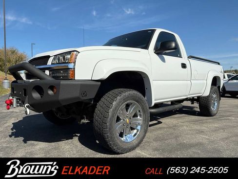Used 2005 Chevrolet Silverado 1500 w/ Light Duty Power Package image 1