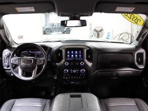 Certified 2022 GMC Sierra 3500 Denali image 2