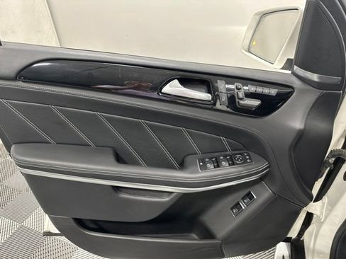 Used 2015 Mercedes-Benz GL 63 AMG 4MATIC image 14