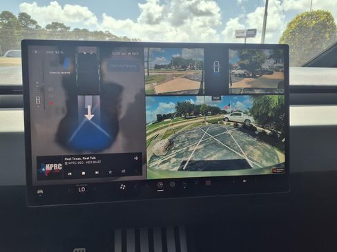 Used 2024 Tesla Cybertruck Cyberbeast AWD/4WD image 21