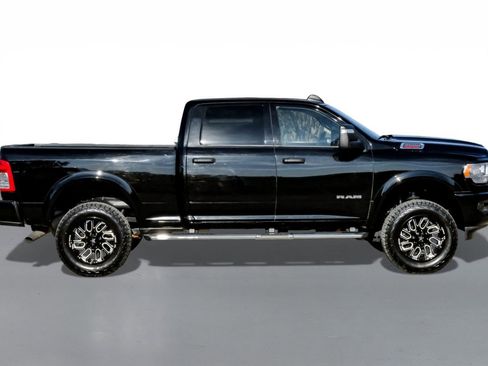 Used 2024 RAM 2500 Big Horn w/ Bed Utility Group image 6