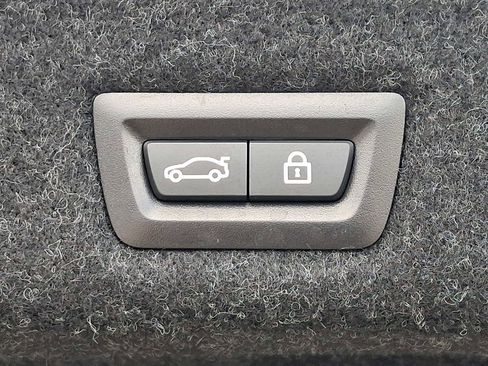 Certified 2023 BMW 530i xDrive w/ Premium Package image 29