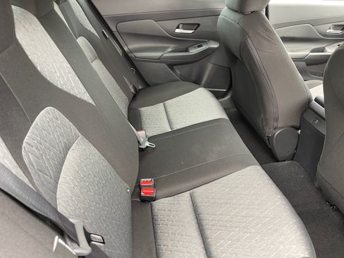 New 2026 Nissan Sentra SV w/ SV Convenience Package FWD image 18