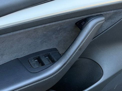 Used 2021 Tesla Model 3 Standard Range Plus image 26