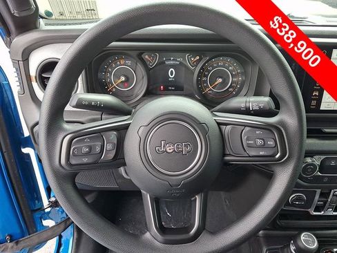 New 2026 Jeep Gladiator Sport AWD/4WD image 12