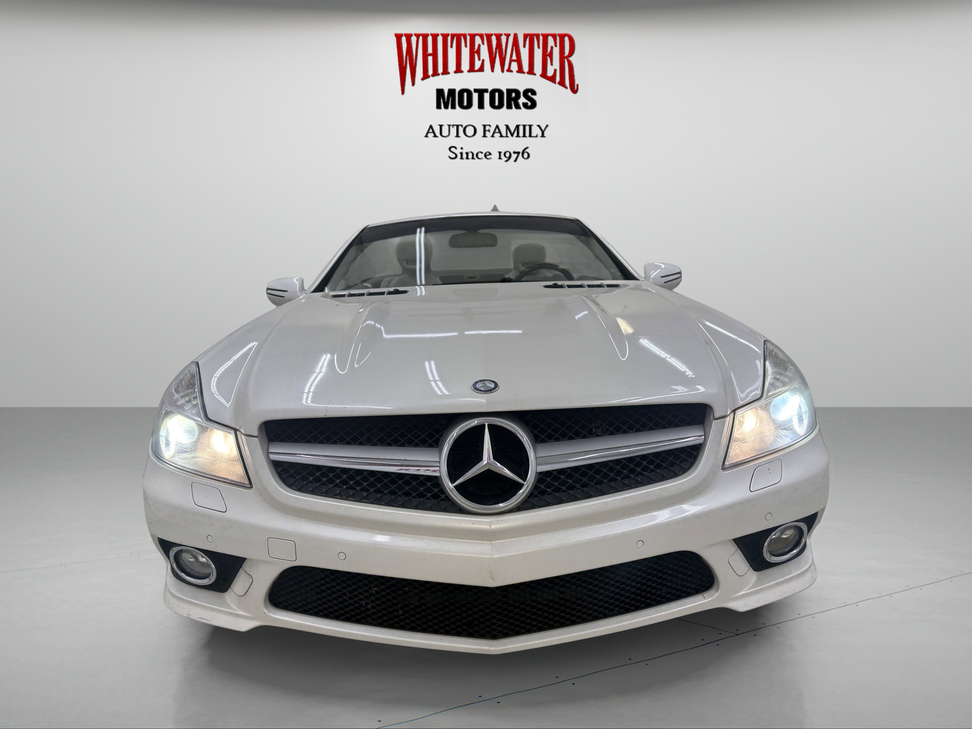 Used 2011 Mercedes-Benz SL 550 image 10