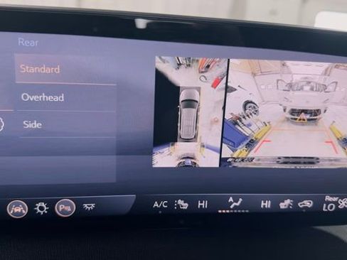 Used 2025 Buick Enclave Preferred image 17