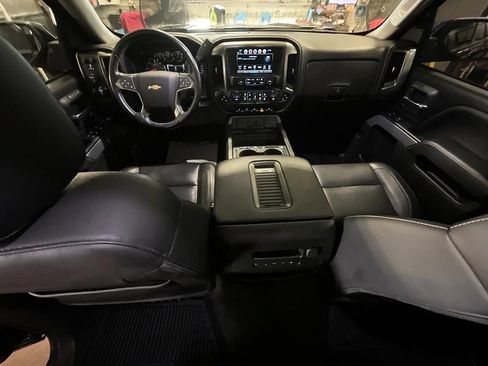 Used 2018 Chevrolet Silverado 1500 LTZ Z71 w/ Redline Edition AWD/4WD image 3