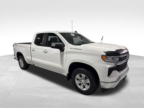 Used 2023 Chevrolet Silverado 1500 LT AWD/4WD image 52