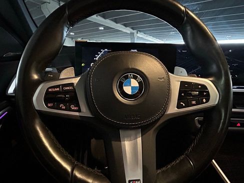 Used 2024 BMW X6 xDrive40i w/ Premium Package image 27