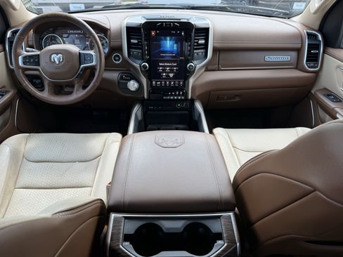 Used 2019 RAM 1500 Laramie RWD image 13