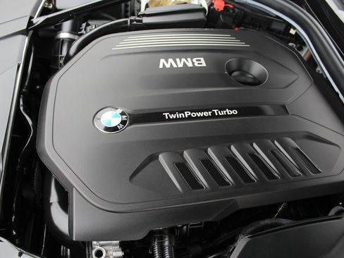 Used 2018 BMW 740i image 42