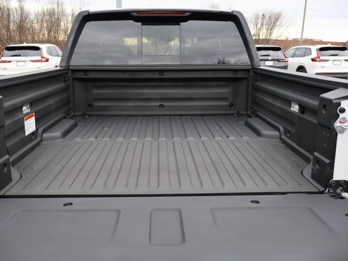 New 2026 Honda Ridgeline Black Edition image 10