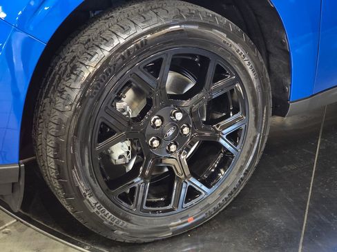 New 2025 Ford Maverick Lariat w/ Black Appearance Package image 12