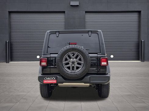 Used 2024 Jeep Wrangler Unlimited Sport AWD/4WD image 6