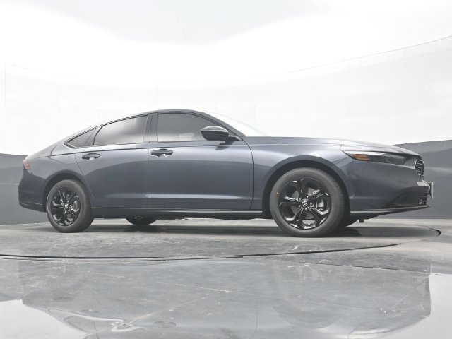 Used 2025 Honda Accord SE image 24