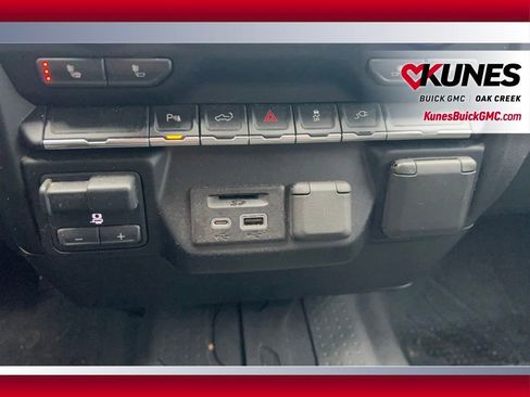 Used 2020 Chevrolet Silverado 2500 LT w/ All Star Edition image 22