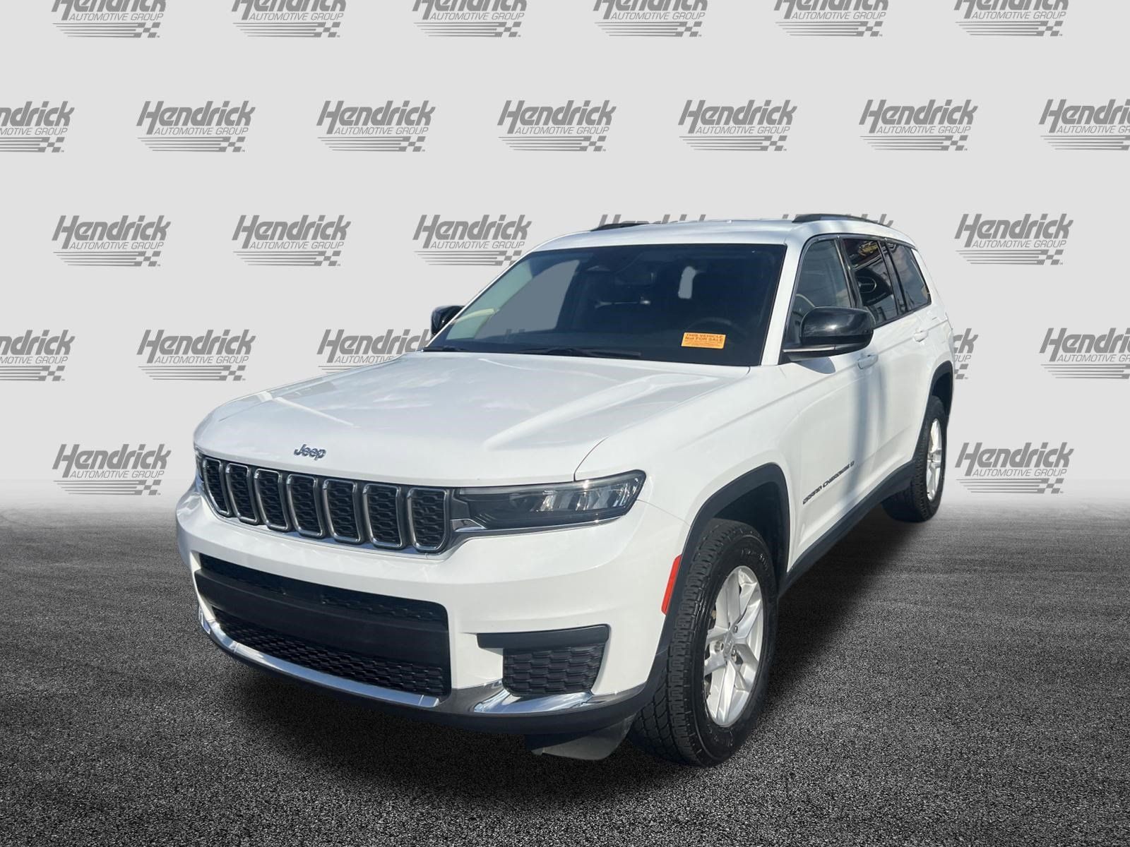 Used 2023 Jeep Grand Cherokee L Laredo AWD/4WD image 5