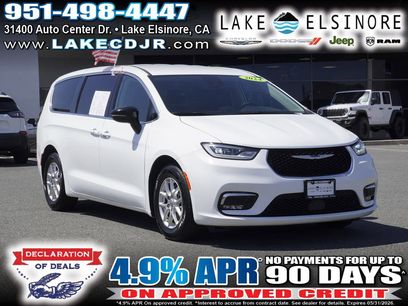 Certified 2024 Chrysler Pacifica Touring-L