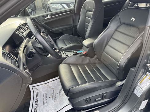 Used 2019 Volkswagen Golf R 4-Door image 14