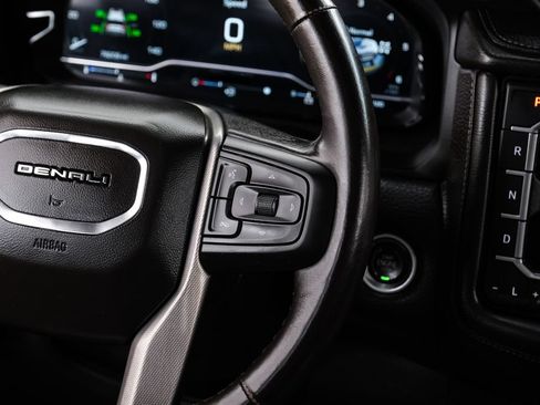 Used 2022 GMC Yukon Denali AWD/4WD image 15